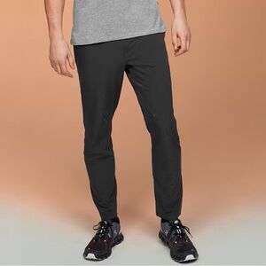 Like New On Cloud Movement Pants, Black, XL